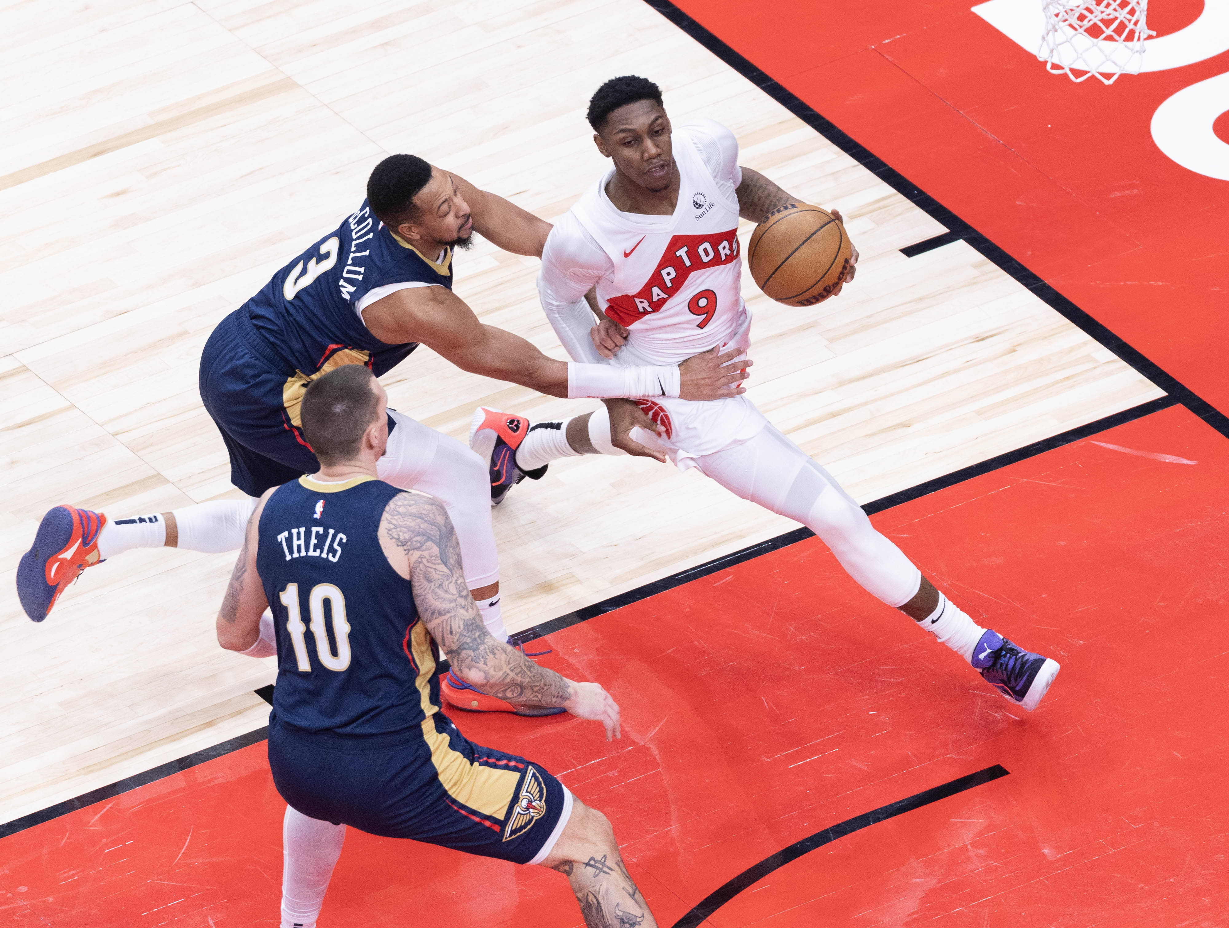 世俱杯官网-“猛龙坚守主场”——NBA精彩对决的简单介绍